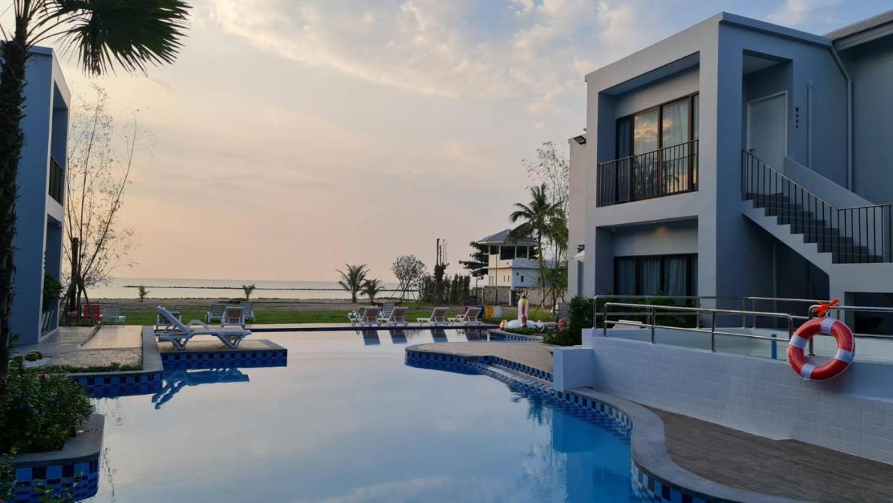 Hatchao Heritage Beach Front Resort Ban Hat Cha Samran Ngoại thất bức ảnh